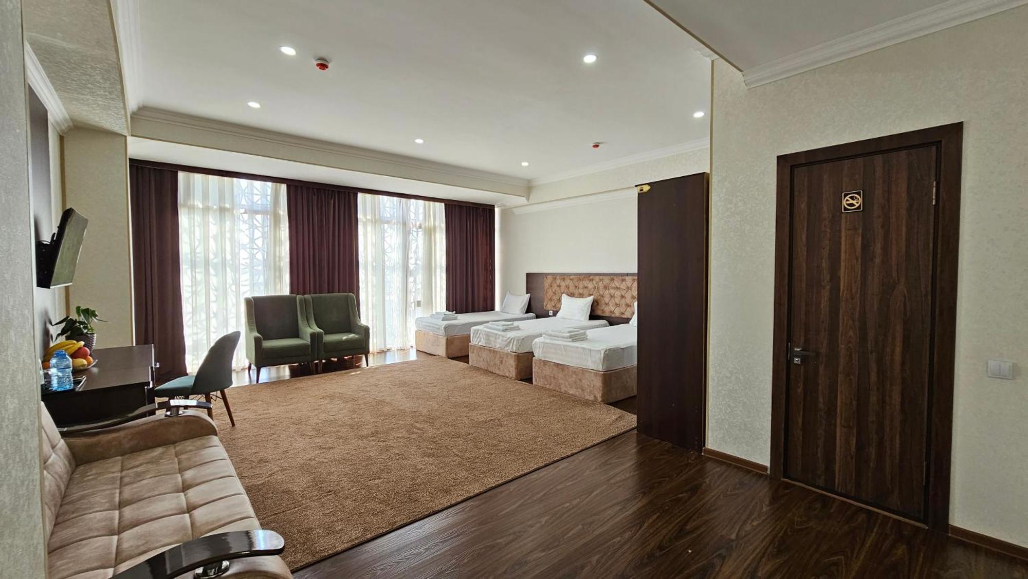 Grand Turon Plaza Hotel Ташкент Экстерьер фото