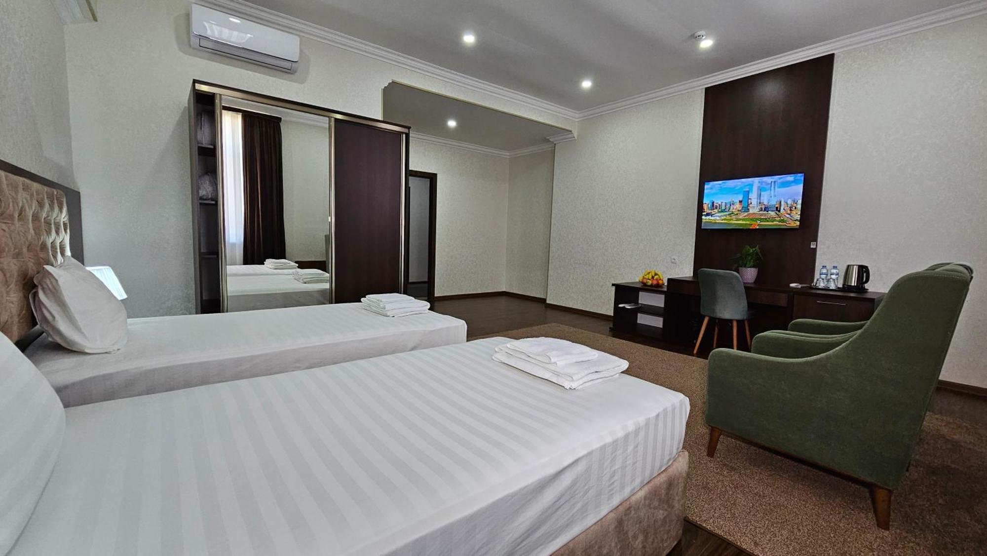 Grand Turon Plaza Hotel Ташкент Экстерьер фото