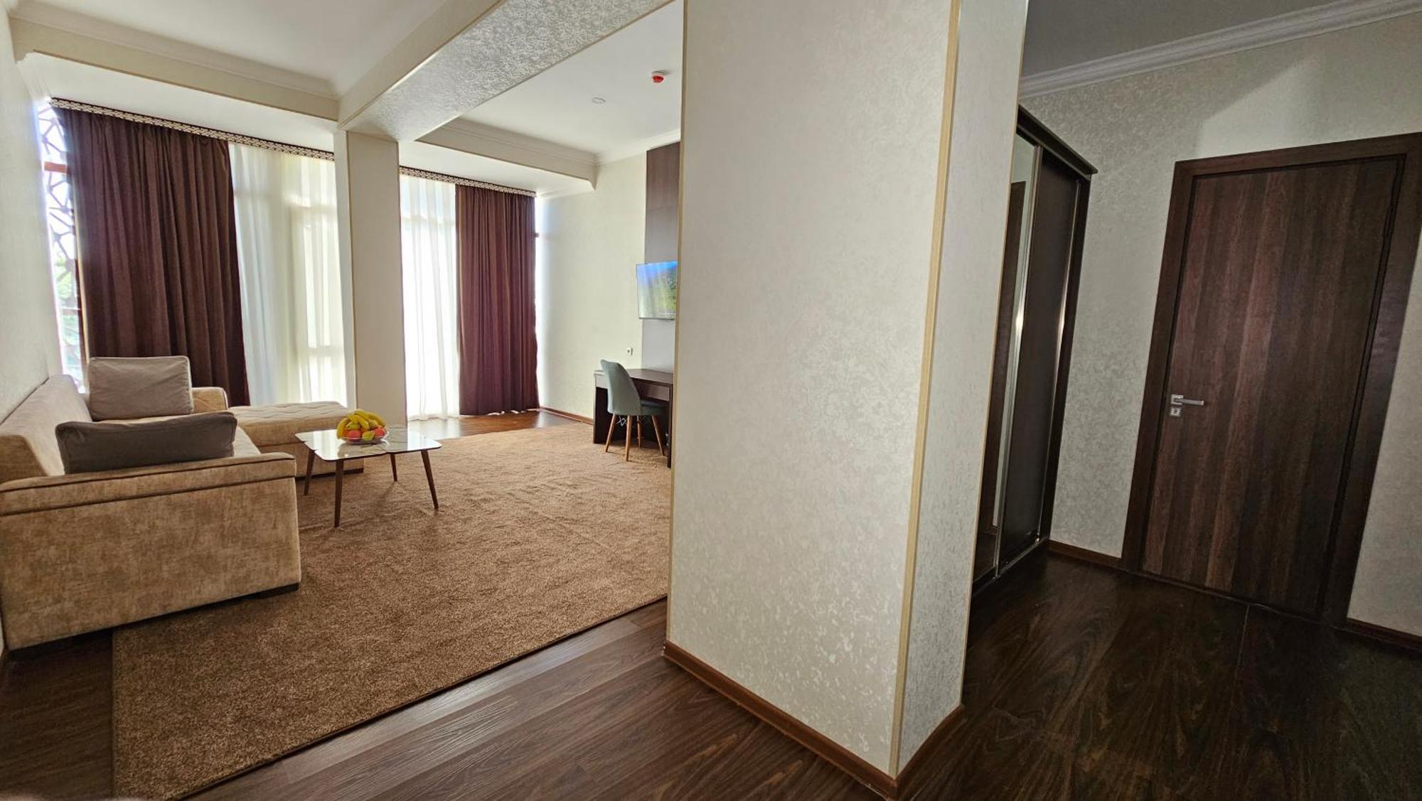 Grand Turon Plaza Hotel Ташкент Экстерьер фото
